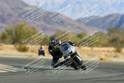 media/Jan-09-2022-SoCal Trackdays (Sun) [[2b1fec8404]]/Turn 14 (10am)/